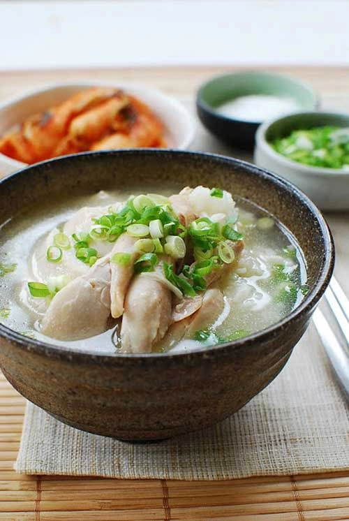 Canh gà nấu kiểu hàn quốc