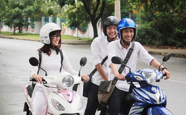 Chạy xe máy dưới 50cc phải thi bằng lái a0