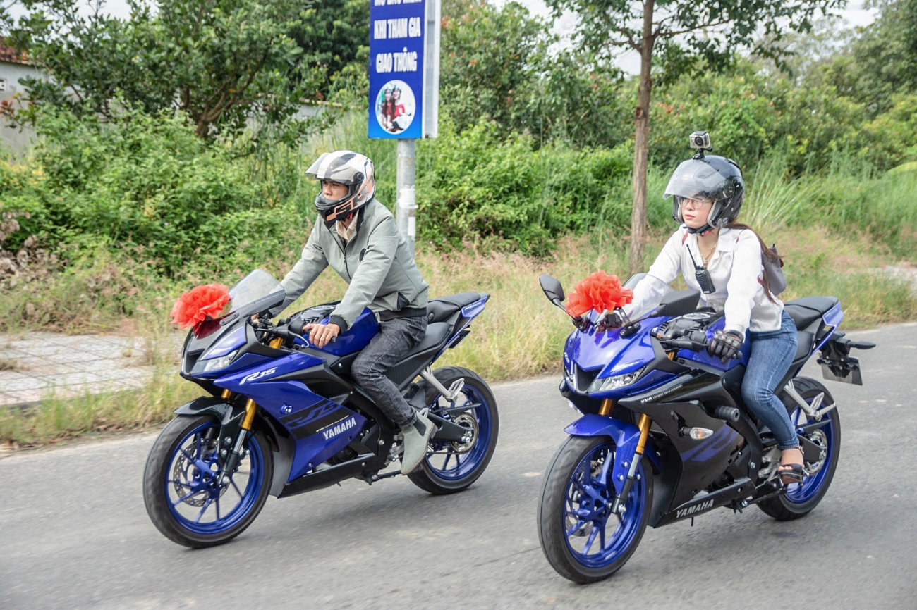 Chạy yamaha r15 có phải là dân chơi nửa mùa