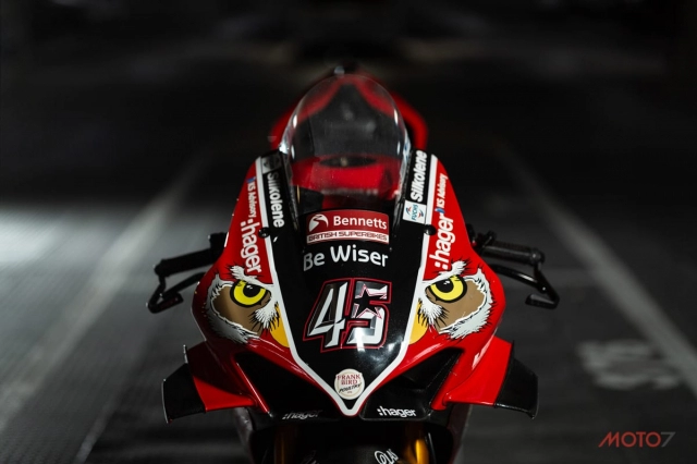 Chi tiết ducati panigale v4 r sức mạnh 240 hp của tay đua scott redding