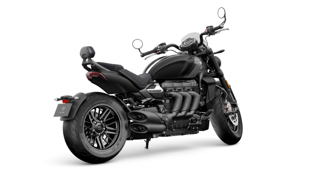 Chi tiết triumph rocket 3 gt triple black sẽ ra mắt vào đầu tháng 4