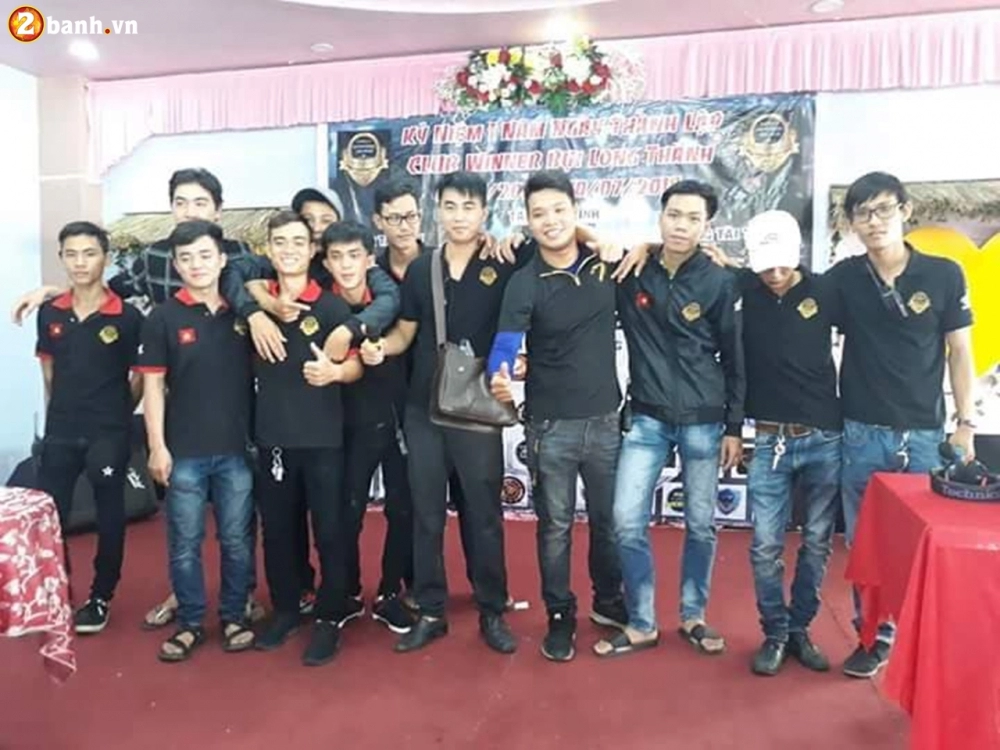 Club winner bụi long thành ôn lại kỉ niệm sau 1 năm thành lập