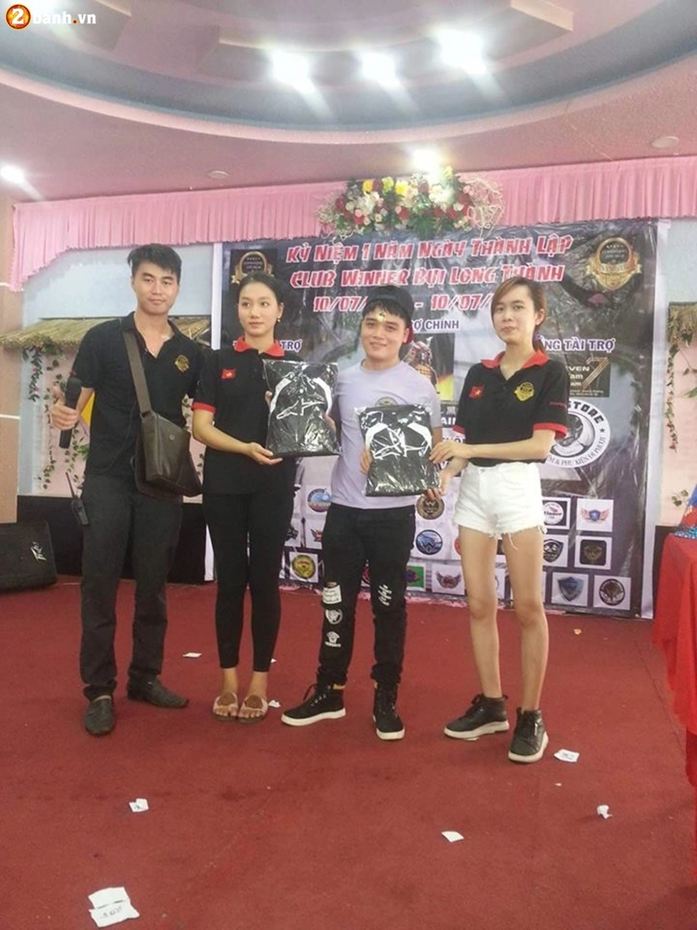 Club winner bụi long thành ôn lại kỉ niệm sau 1 năm thành lập