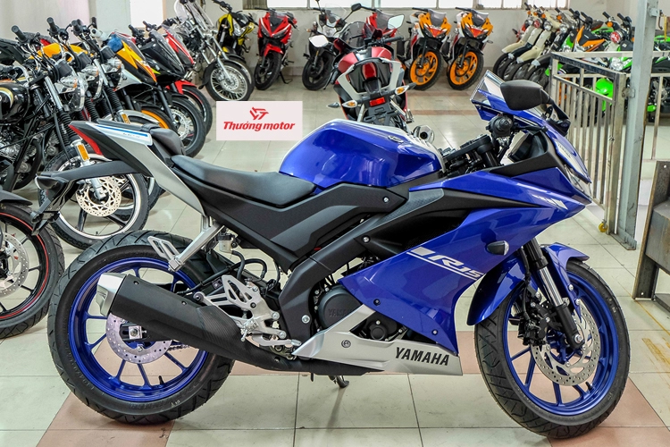 Cùng ngắm yamaha r15 v30 phiên bản 2017 có giá trên 115 triệu