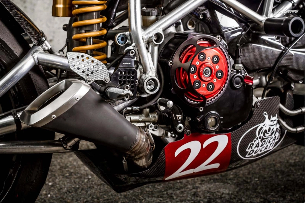 Ducati 1198 bản độ phong cách streetfighter hầm hố từ xtr pepo