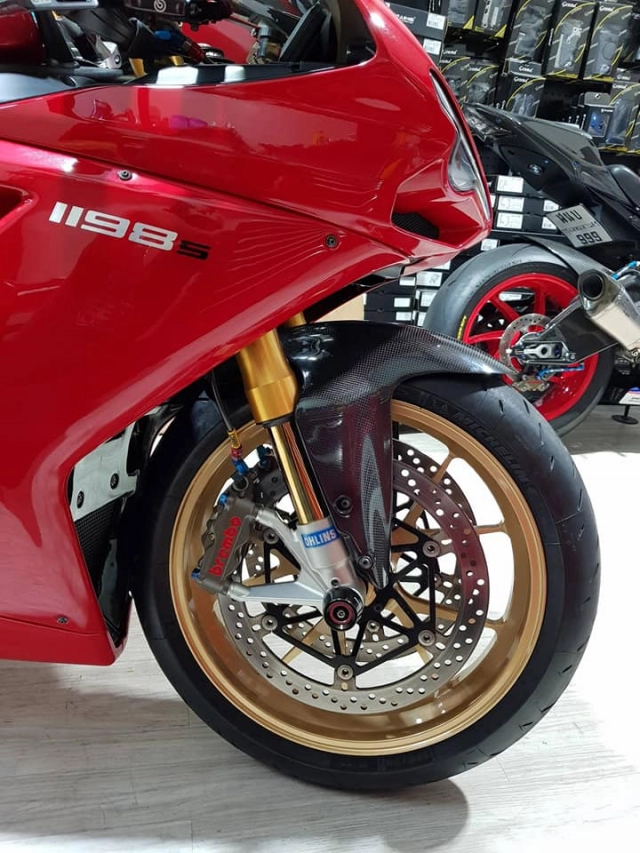 Ducati 1198s độ cực chất với diện mạo full racing từ đầu đến đuôi