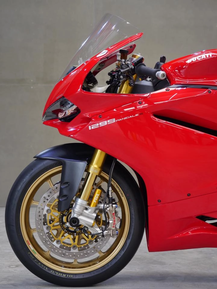 Ducati 1299 panigale quỷ đỏ đẹp mê ly không tỳ vết