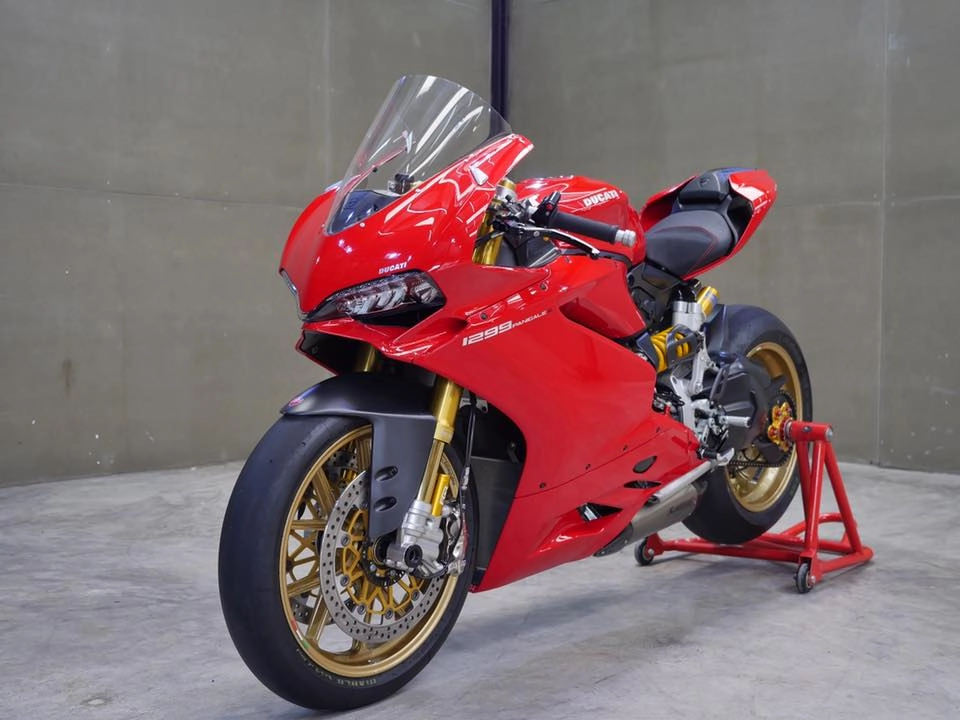 Ducati 1299 panigale quỷ đỏ đẹp mê ly không tỳ vết