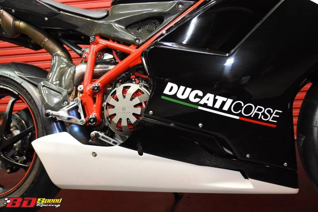 Ducati 848 evo corse siêu đẹp trong một bản độ tối tân về công nghệ