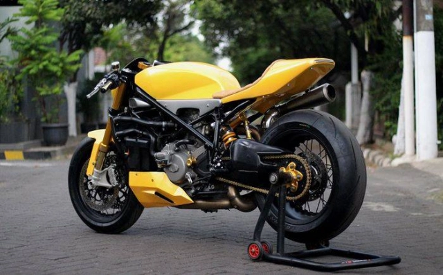 Ducati 848 evo lột xác ngoạn mục với hình ảnh cafe racer cổ điển