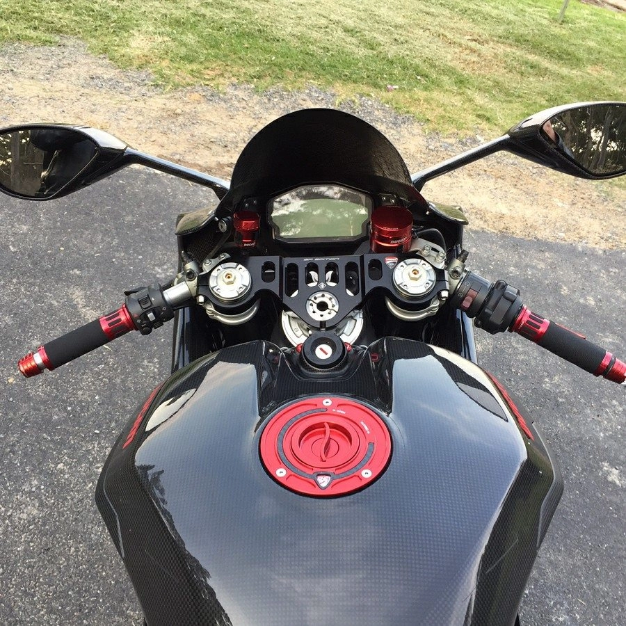 Ducati 899 panigale độ bá cháy với version full carbon