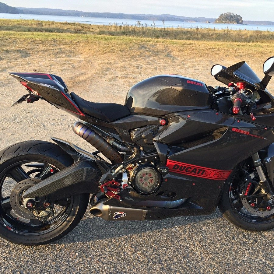 Ducati 899 panigale độ bá cháy với version full carbon