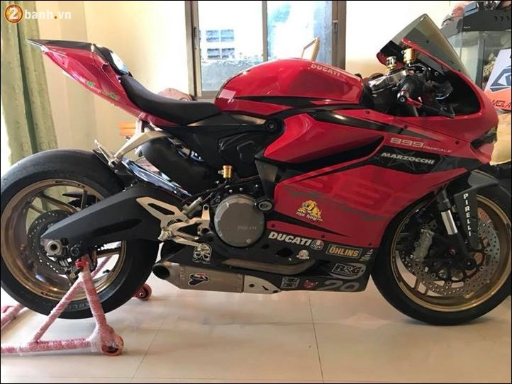 Ducati 899 panigale độ hoàn mỹ qua tem đấu cực chất