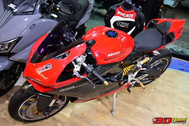 Ducati 899 panigale nổi bật với nhiều tình tiết thay đổi