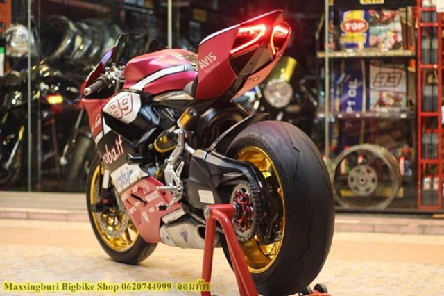 Ducati 899 panigale vẻ đẹp bốc cháy với phong cách superbike