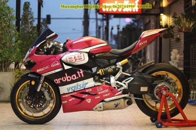 Ducati 899 panigale vẻ đẹp bốc cháy với phong cách superbike