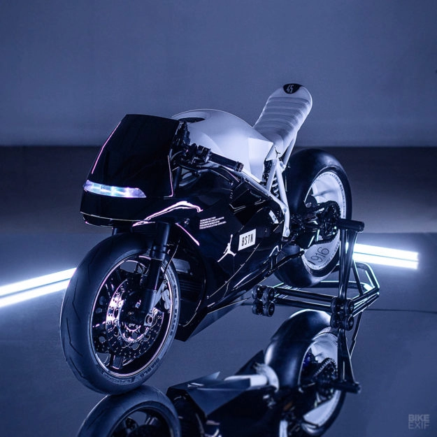 Ducati 916 độ ấn tượng từ ý tưởng giày thể thao air jordan xi concord
