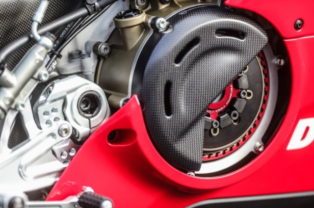 Ducati hồi sinh bộ ly hợp khô trên mẫu panigale v4 r có thể lắp sang v4 