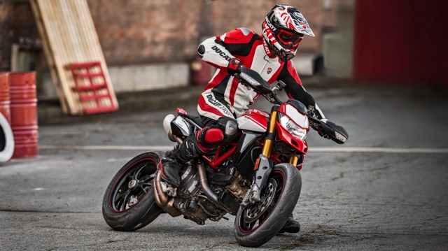 Ducati hypermotard 950 sắp về vn với giá bán gần nửa tỷ đồng