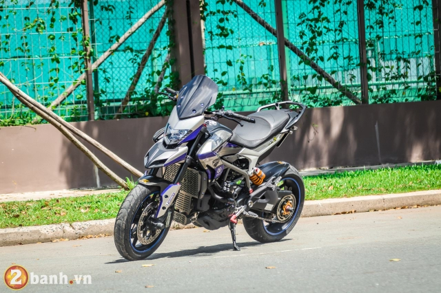 Ducati hyperstrada mãnh thú đầy lôi cuốn trên đường phố việt