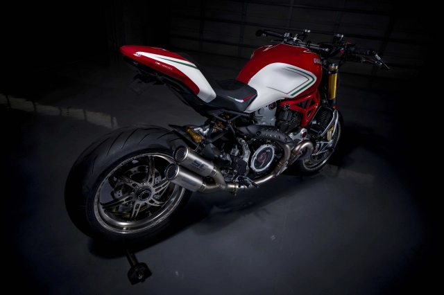 Ducati monster 1200 phiên bản tricolore từ motovation