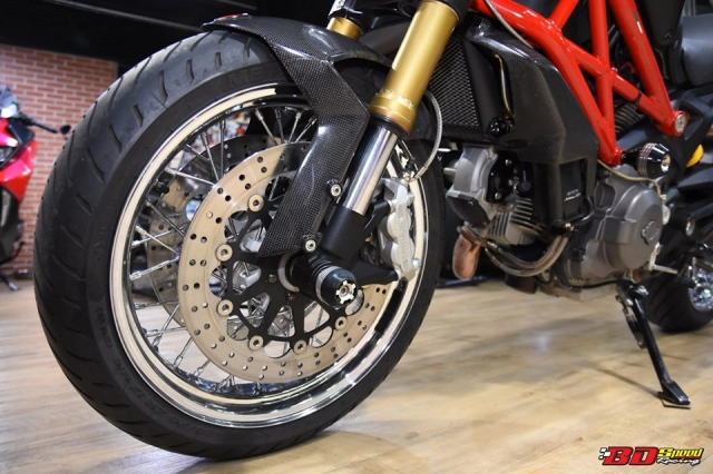Ducati monster 795 độ dàn chân bánh căm độc nhất vô nhị