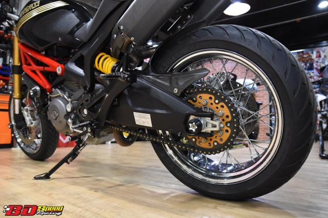 Ducati monster 795 độ dàn chân bánh căm độc nhất vô nhị