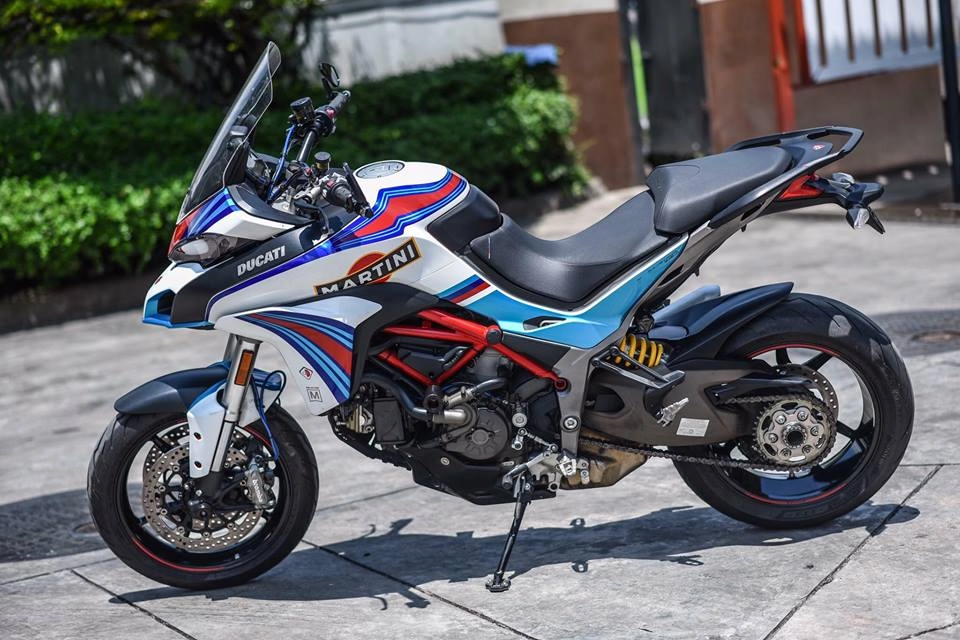 Ducati multistrada 1200 gã khổng lồ khác biệt với màu áo martini