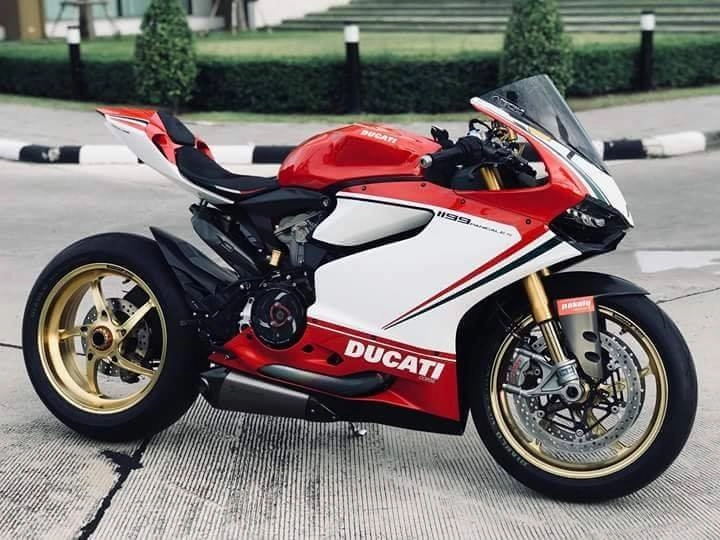 Ducati panigale 1199s tricolor-phiên bản đặc biệt với loạt nâng cấp hấp dẫn