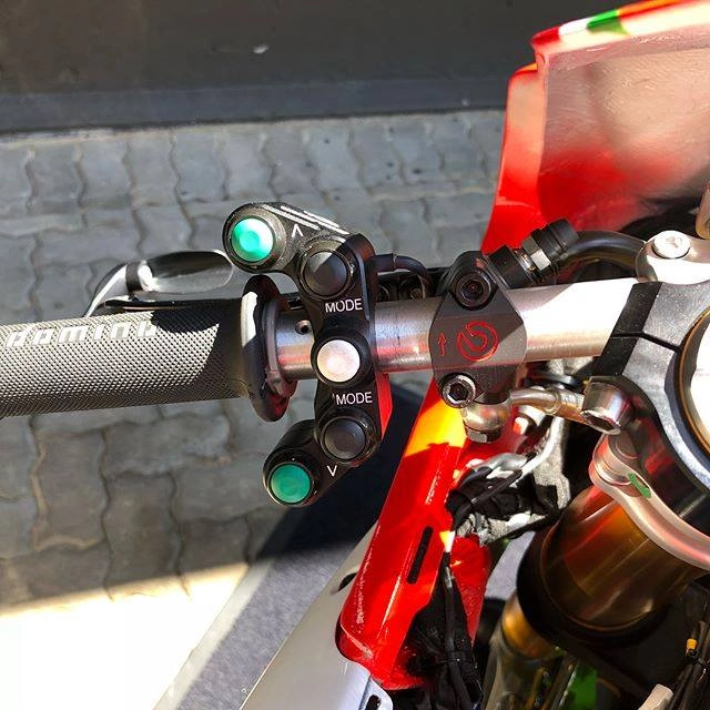 Ducati panigale 1299r độ full option đường đua đẹp bá cháy