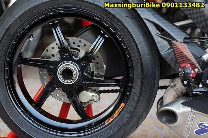 Ducati panigale 899 bản độ đậm chất chơi bên bộ cánh redbull