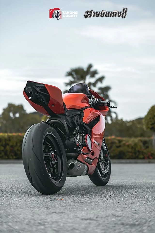 Ducati panigale 899 cuốn hút với nâng cấp dàn chân superbike