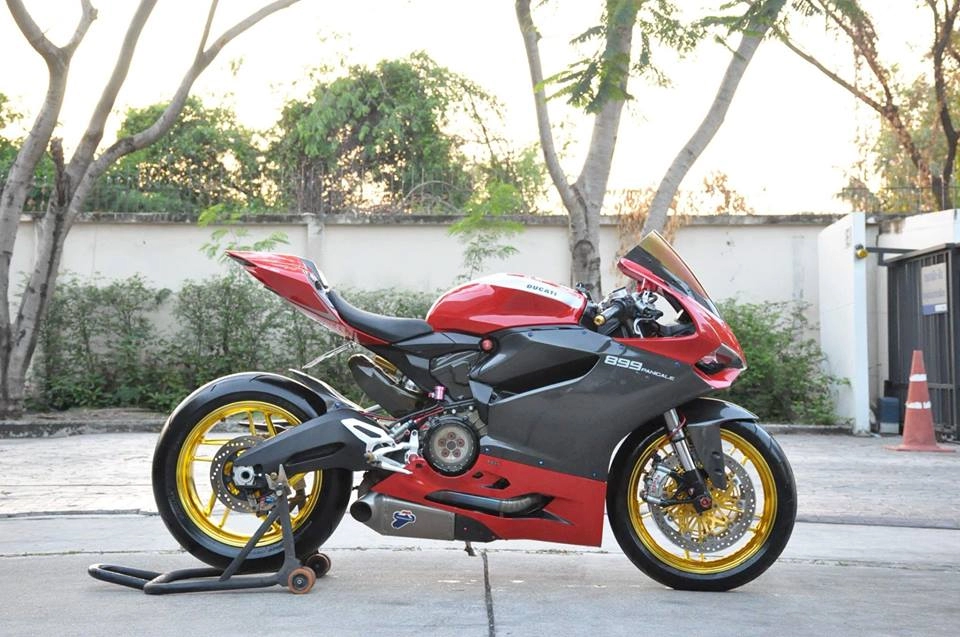 Ducati panigale 899 độ nhẹ cực chất đến từ xứ chùa vàng