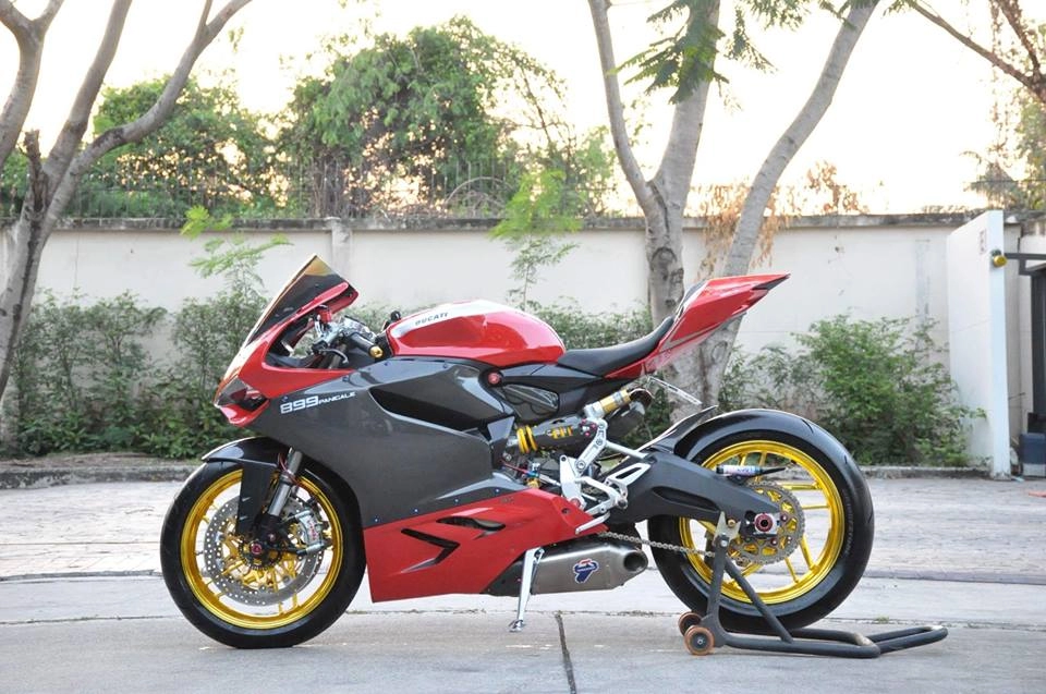 Ducati panigale 899 độ nhẹ cực chất đến từ xứ chùa vàng