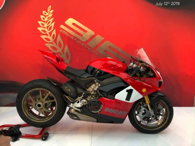 Ducati panigale v4 25 anniversario 916 giới hạn 500 chiếc với giá từ trên 1 tỷ đồng