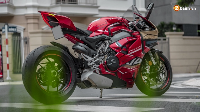 Ducati panigale v4 độ phong cách iron man độc nhất vô nhị tại việt nam