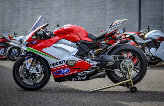 Ducati panigale v4 - hayden tribute phiên bản đặc biệt từ đại lý với giá hơn 15 tỷ