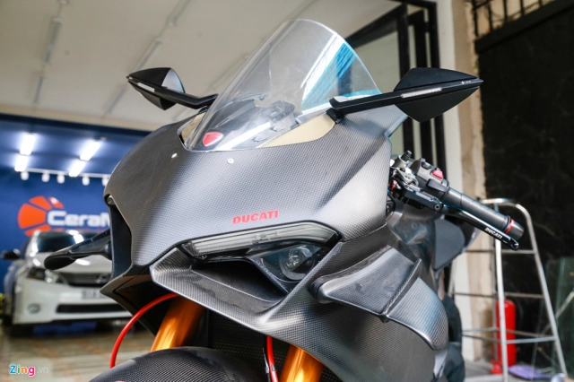 Ducati panigale v4 s biến hình v4 r full-carbon hơn 800 triệu đồng của biker việt