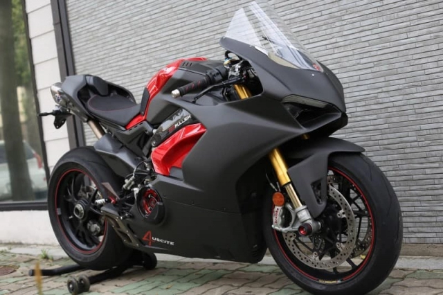 Ducati panigale v4 s độ cực chất trong diện mạo fullsix carbon