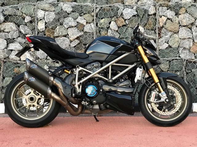 Ducati streetfighter 1100s vẻ đẹp bất truyền từ gã khổng lồ đường phố
