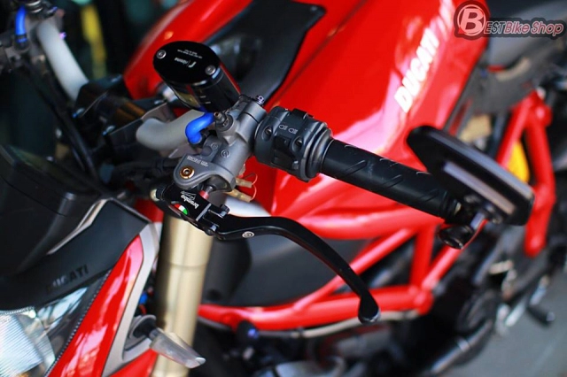 Ducati streetfighter 848 độ chất ngất với dàn option hàng hiệu