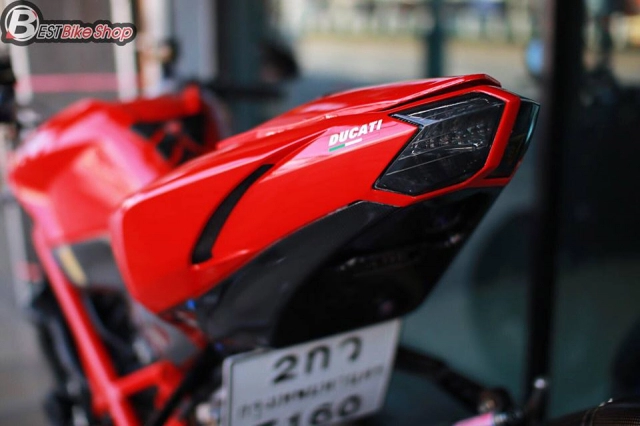 Ducati streetfighter 848 độ chất ngất với dàn option hàng hiệu