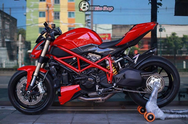 Ducati streetfighter 848 độ chất ngất với dàn option hàng hiệu