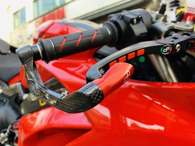 Ducati v4 panigale vẻ đẹp bất chấp từ nhà tài trợ lightech