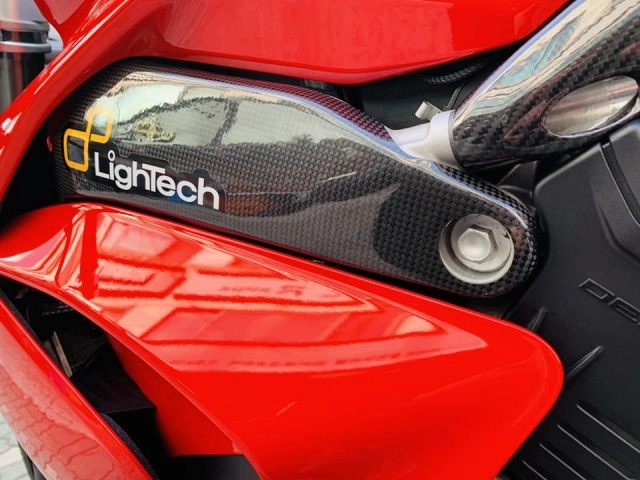 Ducati v4 panigale vẻ đẹp bất chấp từ nhà tài trợ lightech