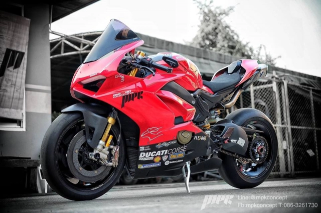 Ducati v4s panigale độ siêu tưởng với dàn trang bị khủng khiếp