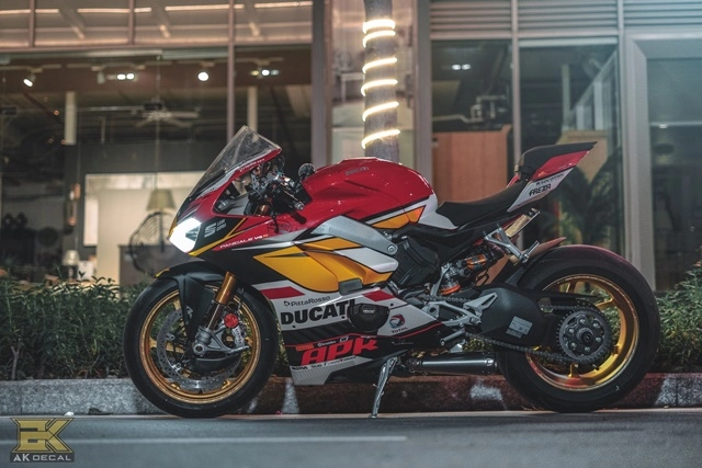 Ducati v4s panigale - mãn nhãn với bản độ siêu cấp của biker việt
