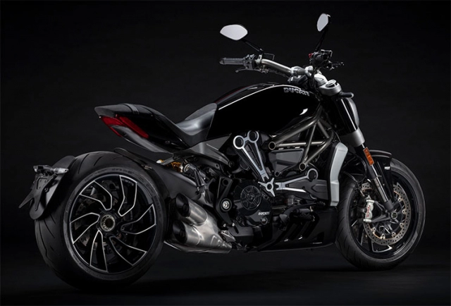 Ducati xdiavel dark và xdiavel black star 2021 vừa ra mắt