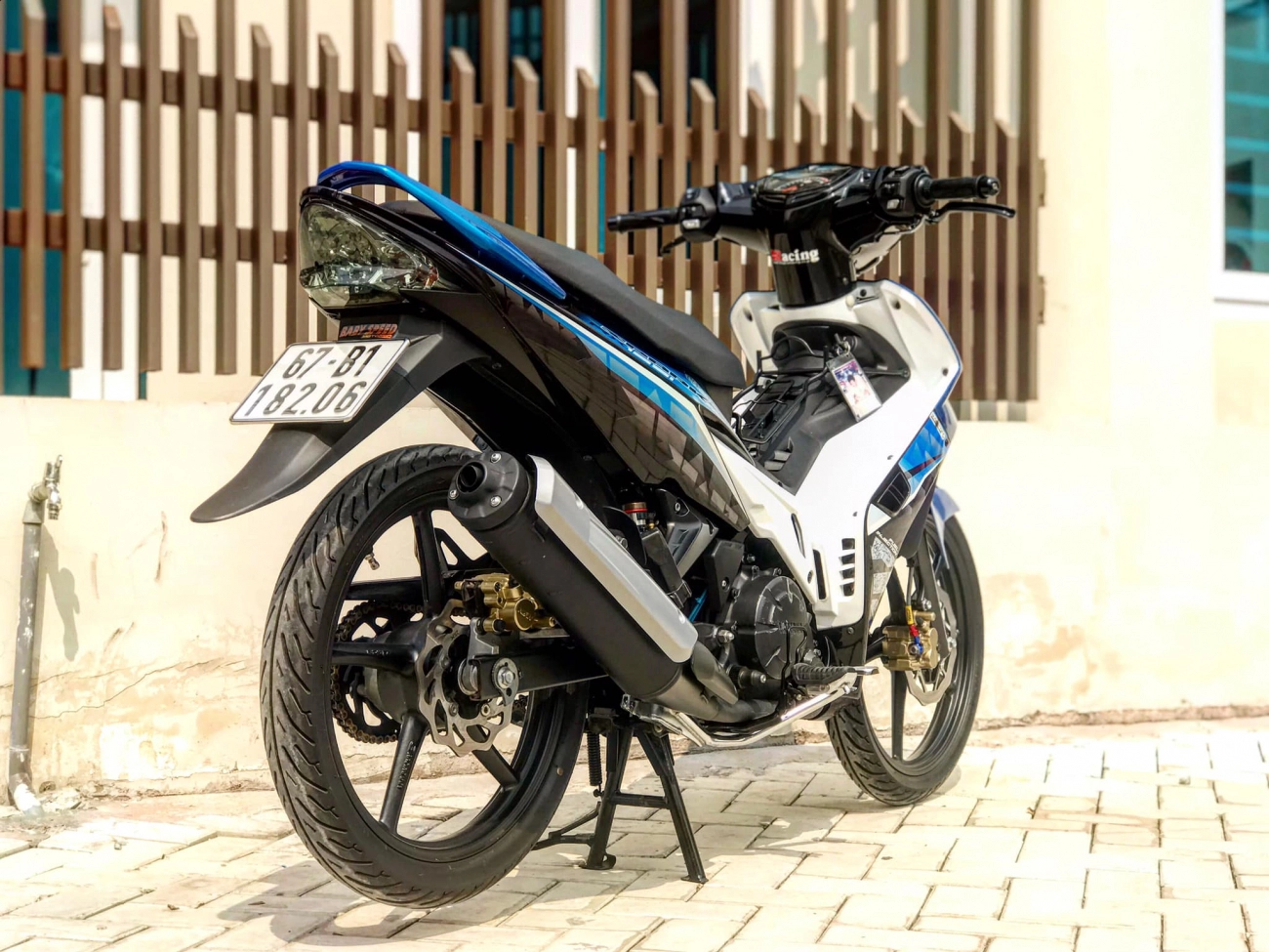 Exciter 135 độ màn lột xác trở về quá khứ đẹp ma mị của biker an giang