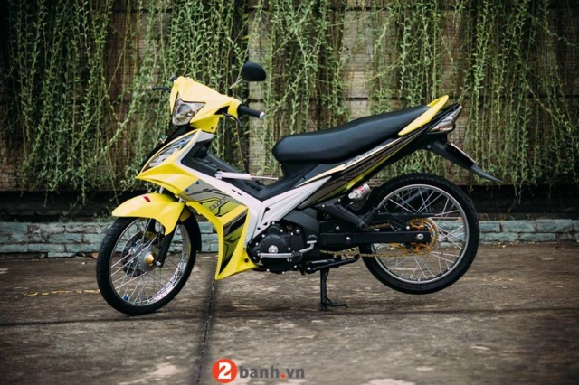 Exciter 135 độ nhẹ nhàng của nàng biker nhỏ